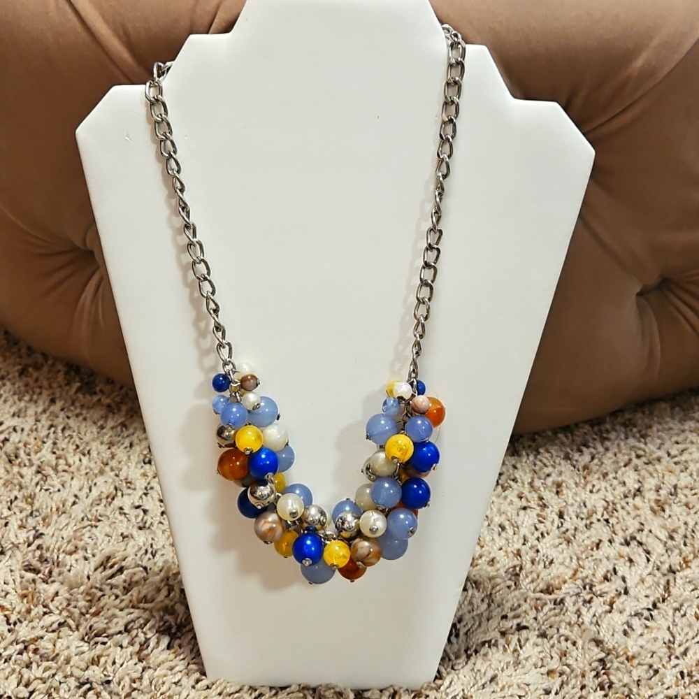 New York and Company Chunky Beaded Necklace